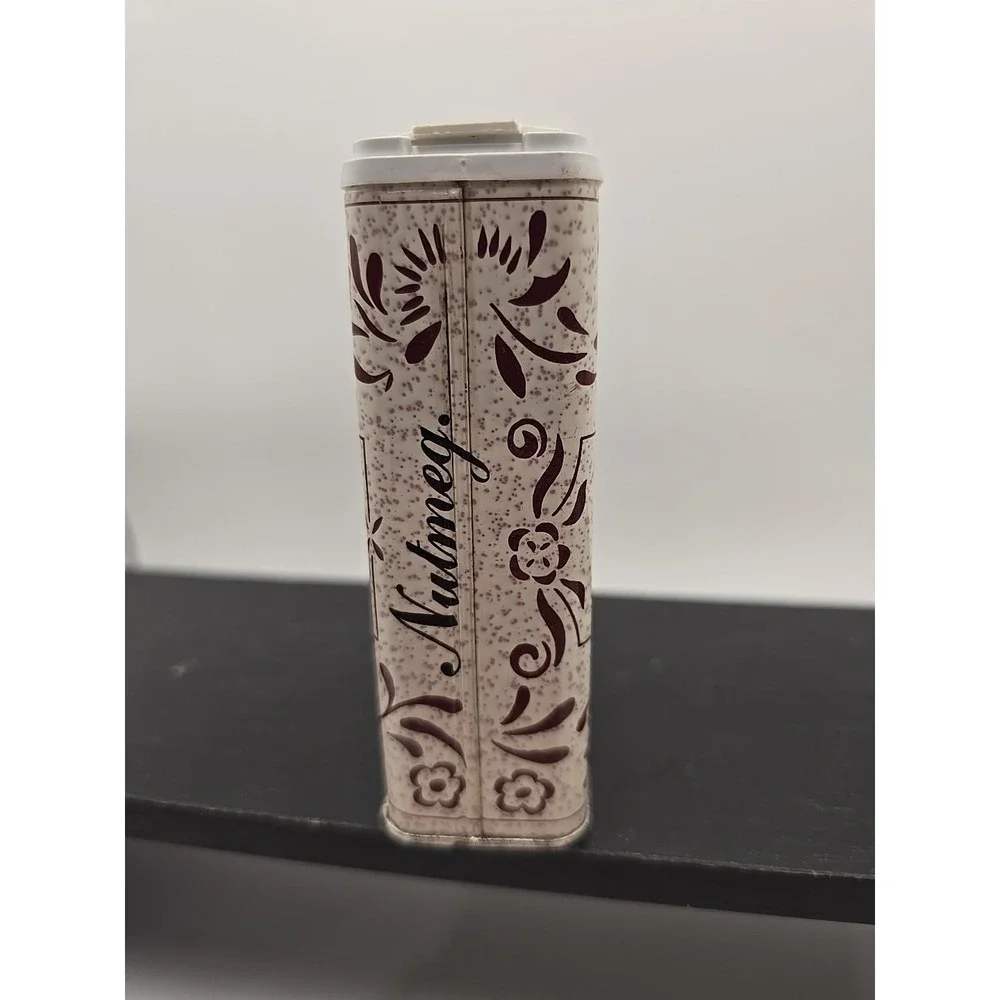 Vintage Rawleigh's Nutmeg 2.5 oz‎ spice tin,